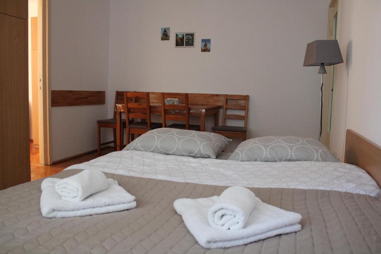 Apartment Brigitta Sighişoara Eksteriør bilde